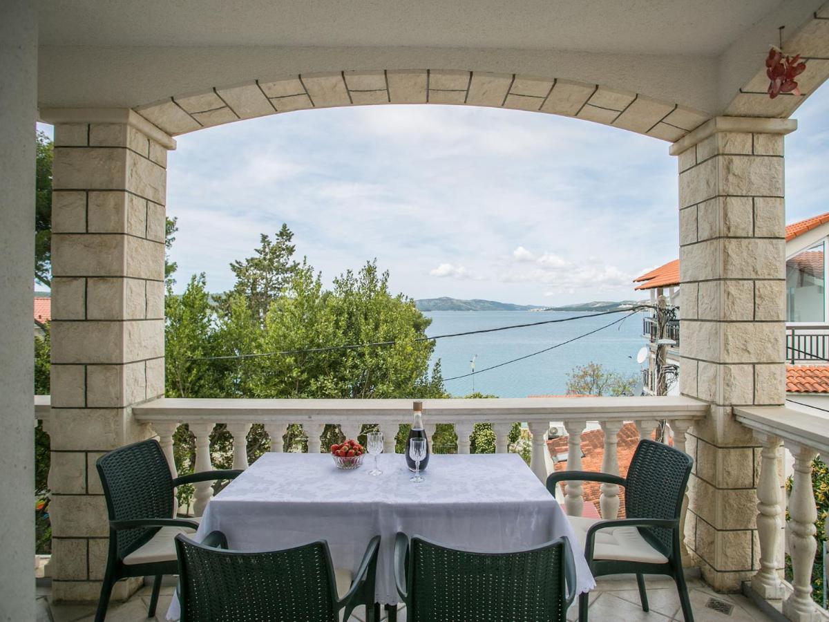 Apartments Lovric Trogir Eksteriør billede